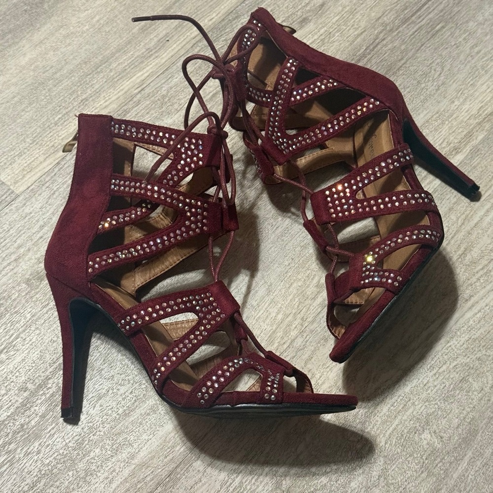 Studded wine/maroon strappy Heels size‎ 6
